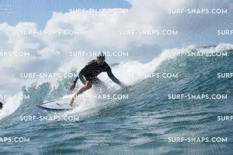 Echo beach photo 8